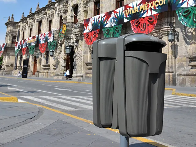 Papelera Cibeles 50 L c/cenicero